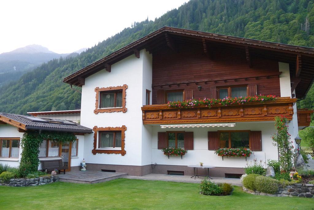 Haus Maella Appartement Sankt Gallenkirch Buitenkant foto